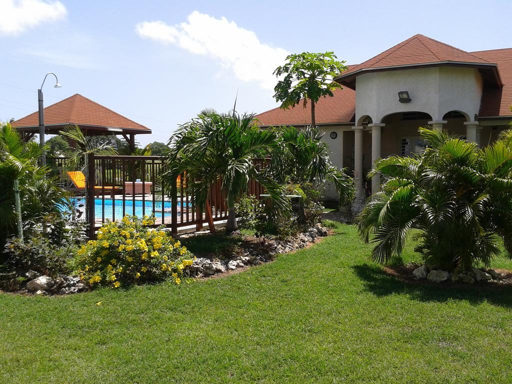 La Villa Emeraude 04 Etoiles Saint-Francois  Exterior foto